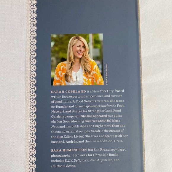 The Newlywed Cookbook Fresh Ideas
Modern Recipes For Cooking With Each Other - Picture 4 of 11